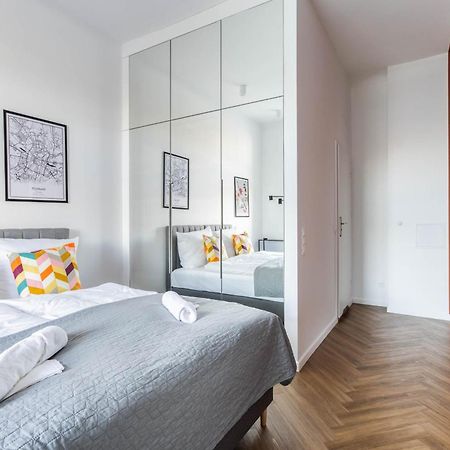 Nowoczesne I Stylowe Studia Very Berry W Poznaniu By Noclegi Renters Buitenkant foto