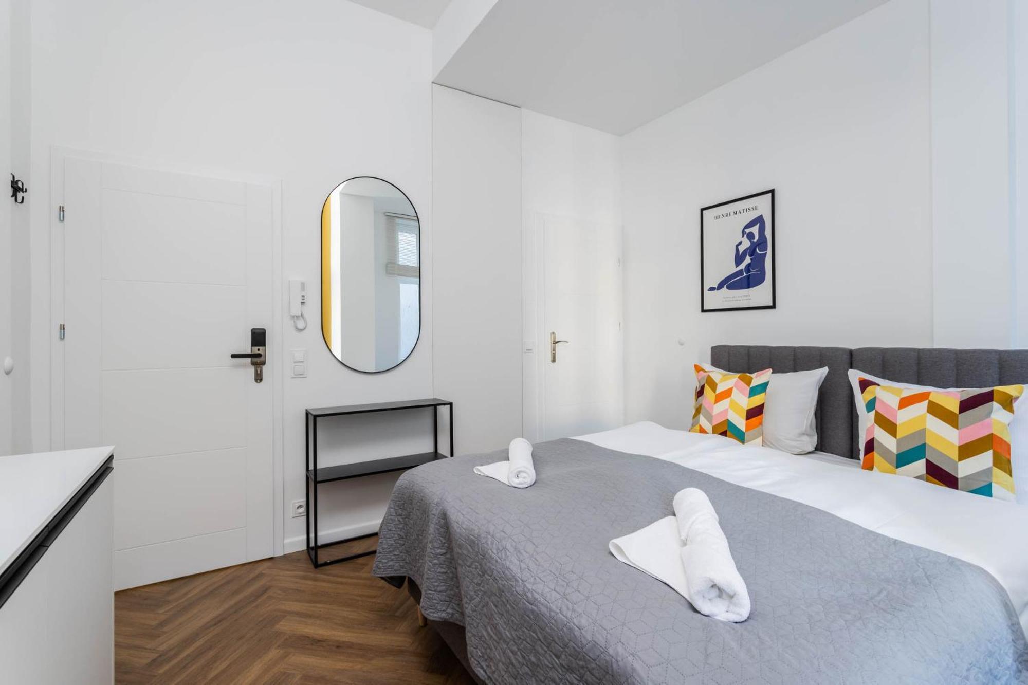 Nowoczesne I Stylowe Studia Very Berry W Poznaniu By Noclegi Renters Buitenkant foto